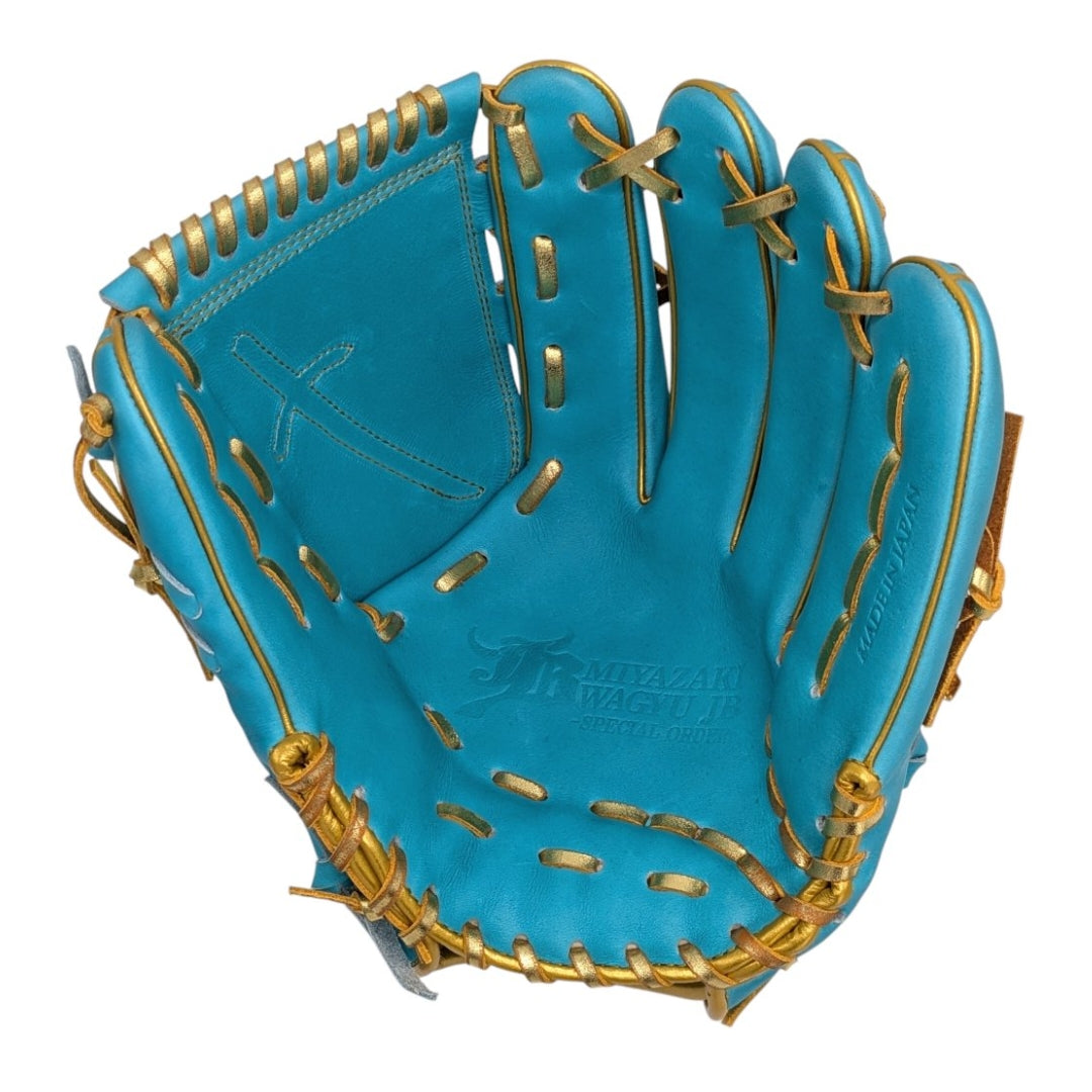 11.73" (29.8cm) Wagyu JB Bauer Glove, Light Blue Wagyu Leather, Gold Binding, JB-00T1