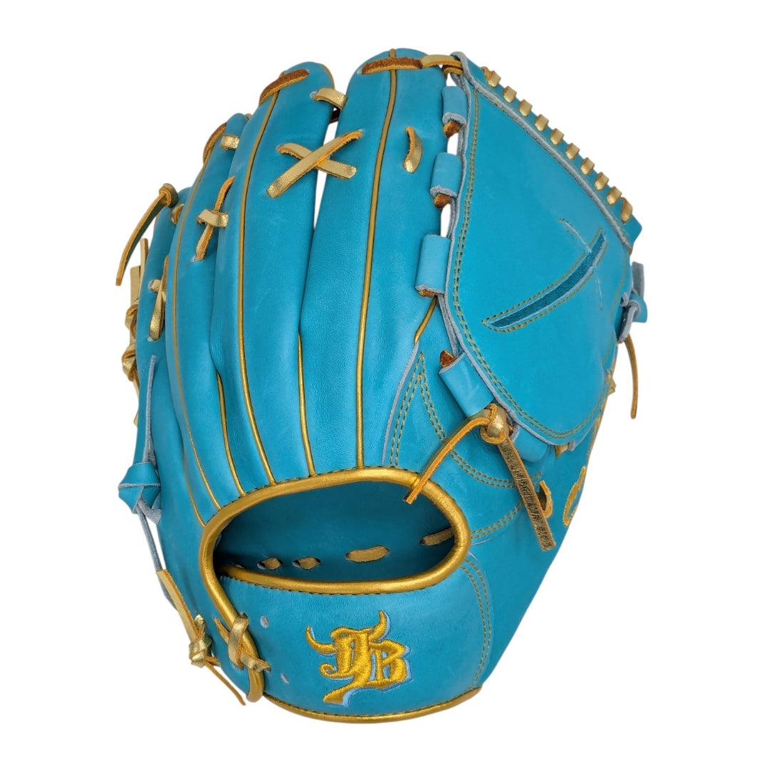 11.73" (29.8cm) Wagyu JB Bauer Glove, Light Blue Wagyu Leather, Gold Binding, JB-00T1